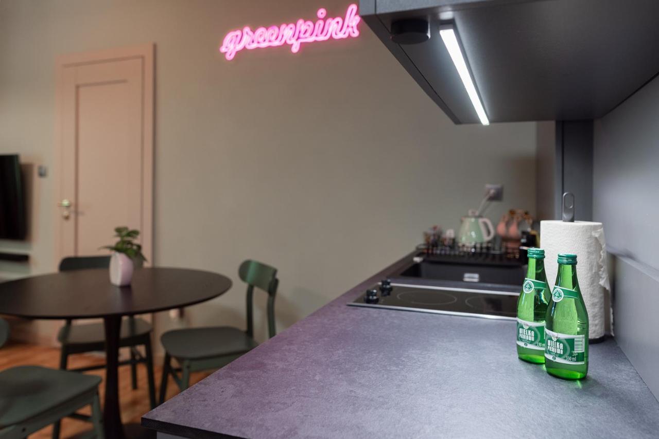 W12 Home Station - Apartement Greenpink Зелёна-Гура Экстерьер фото