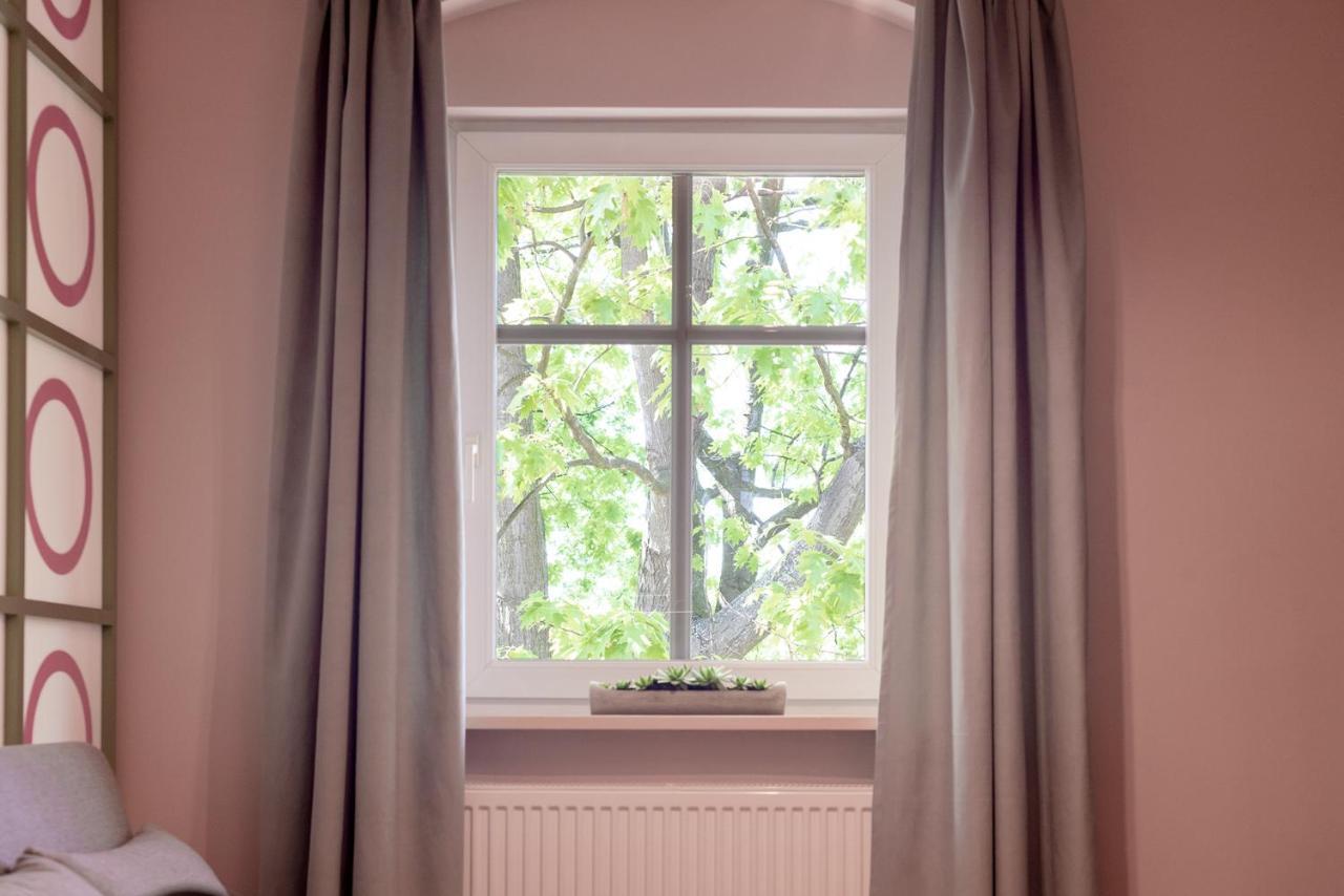 W12 Home Station - Apartement Greenpink Зелёна-Гура Экстерьер фото